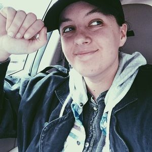 Meet your Posher, Nicole